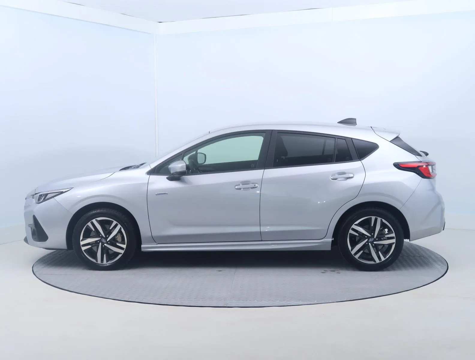 Subaru Impreza - fotografie 4