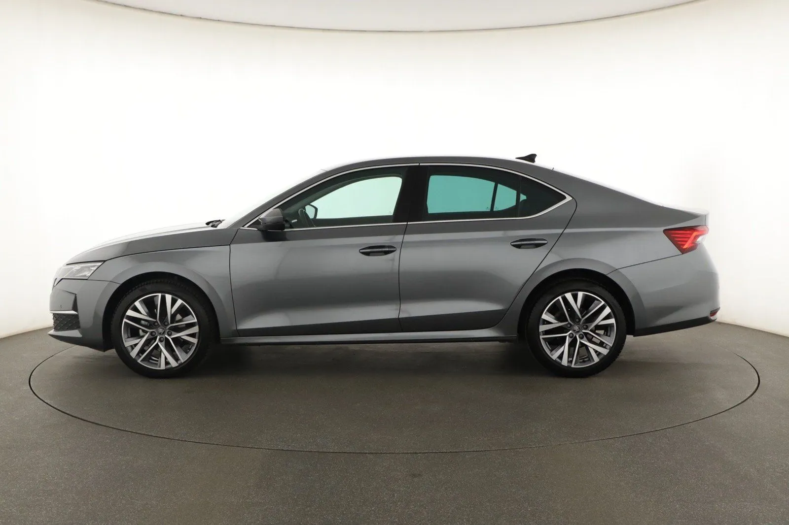 Škoda Octavia - fotografie 4