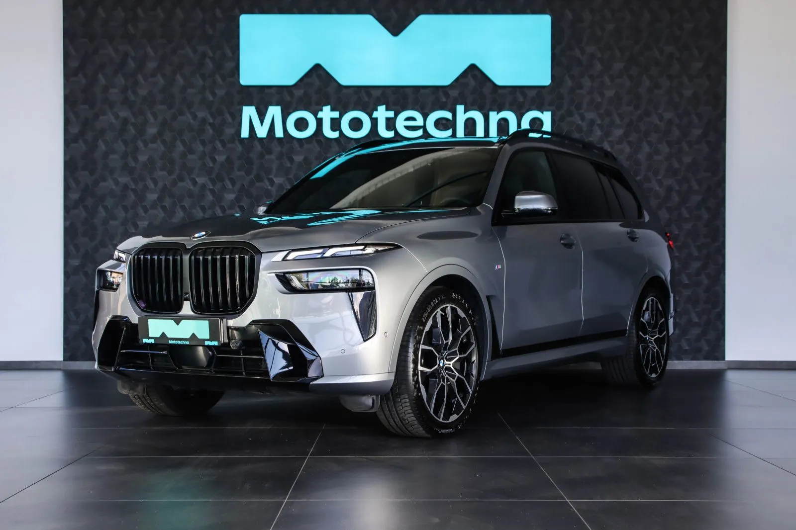 BMW X7 - fotografie 3