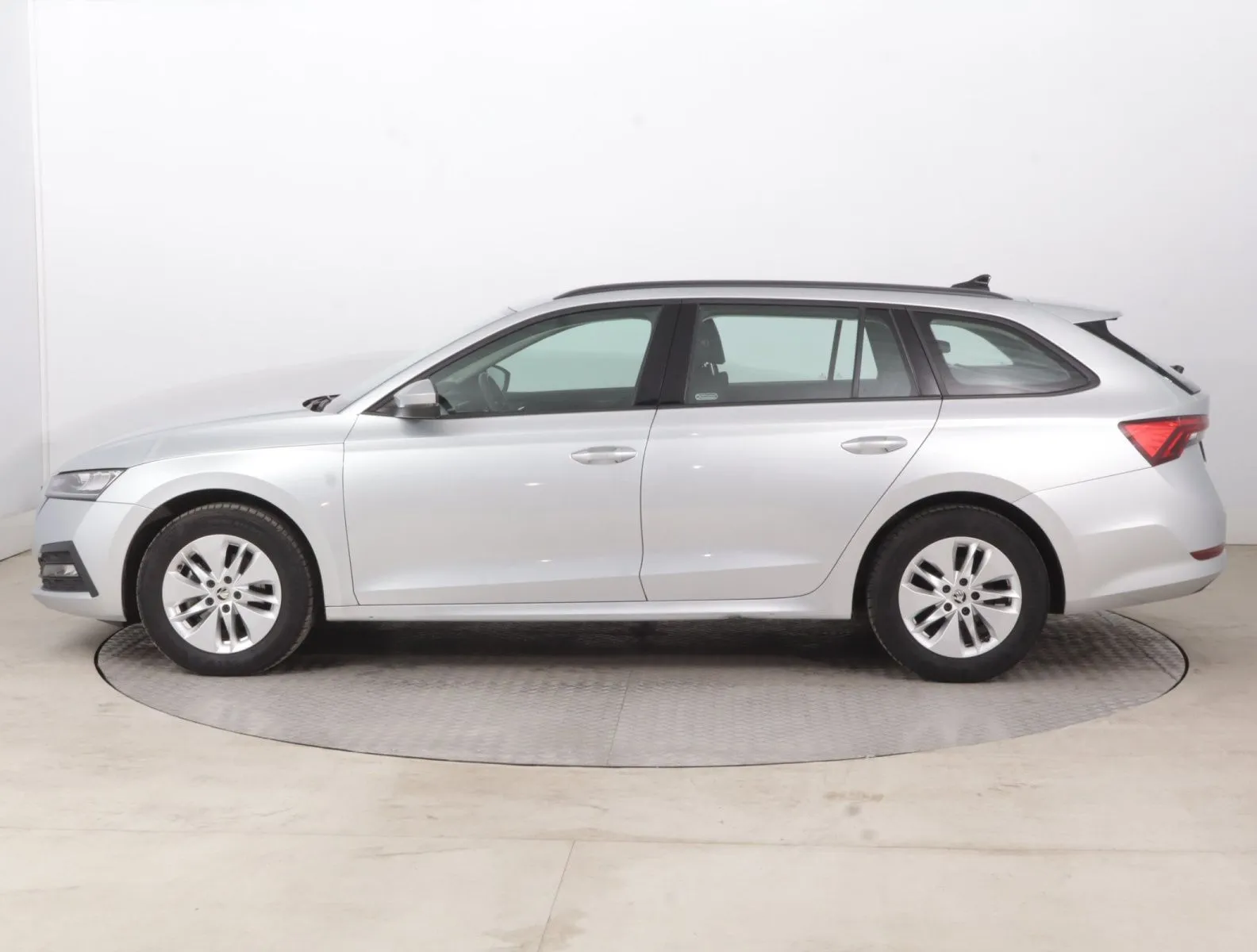 Škoda Octavia - fotografie 4