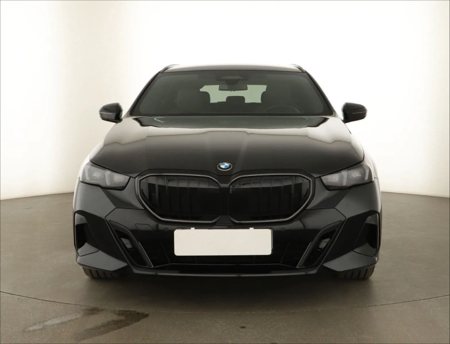 BMW Řada 5 - fotografie 2