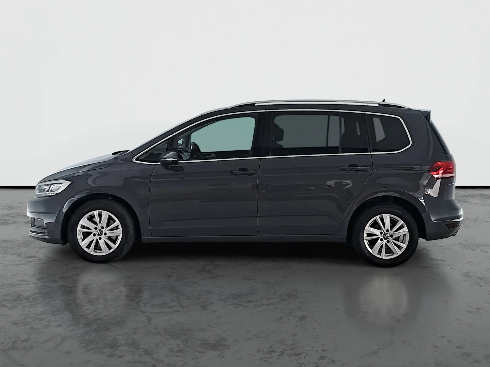 Volkswagen Touran - fotografie 4