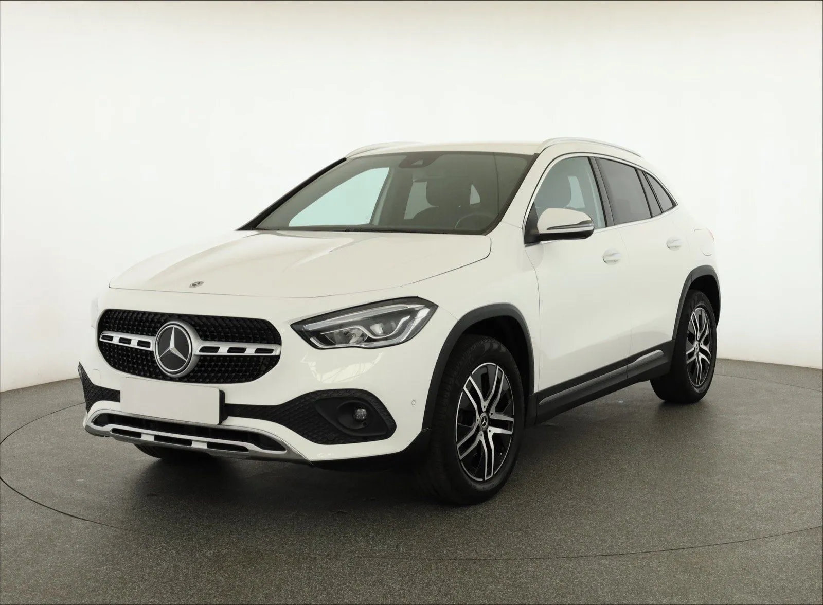 Mercedes-Benz GLA - fotografie 3