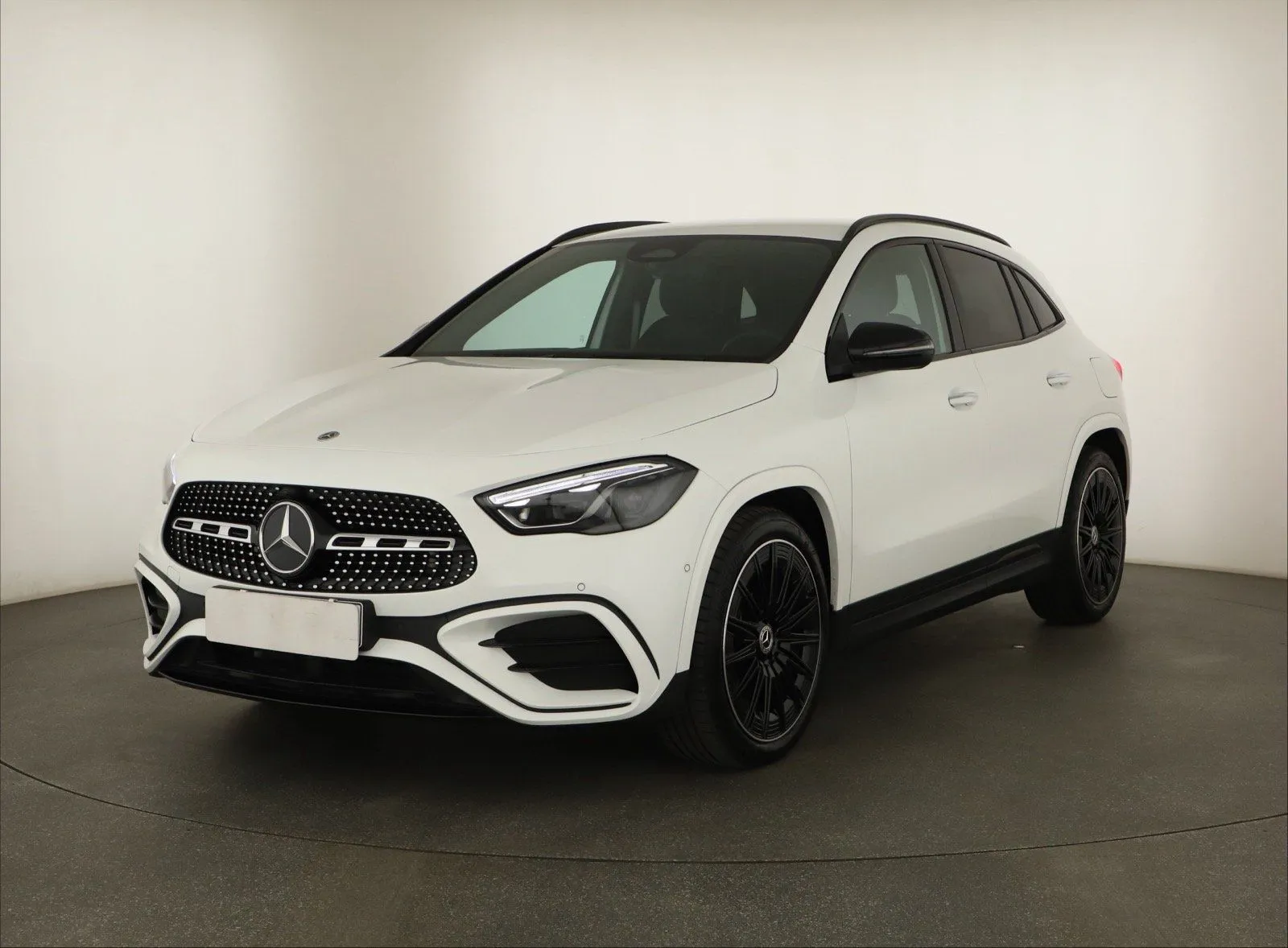 Mercedes-Benz GLA - fotografie 3