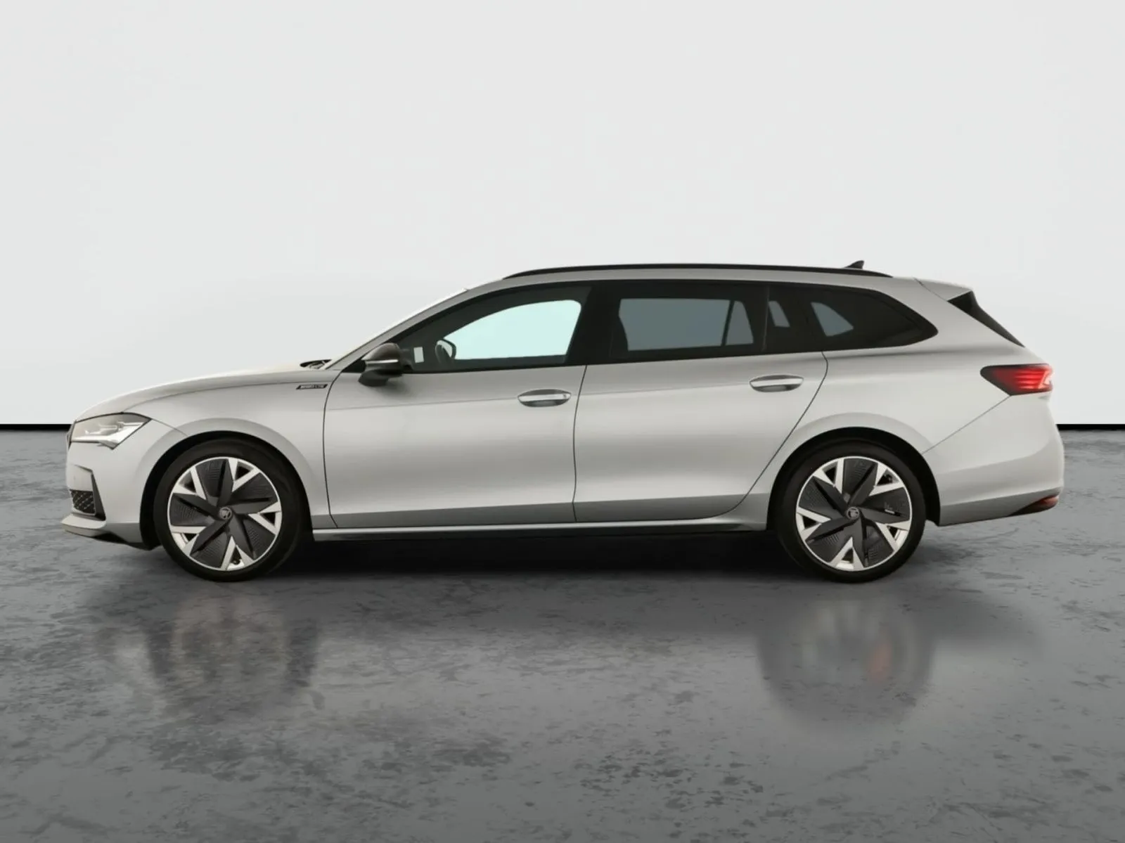 Škoda Superb - fotografie 4
