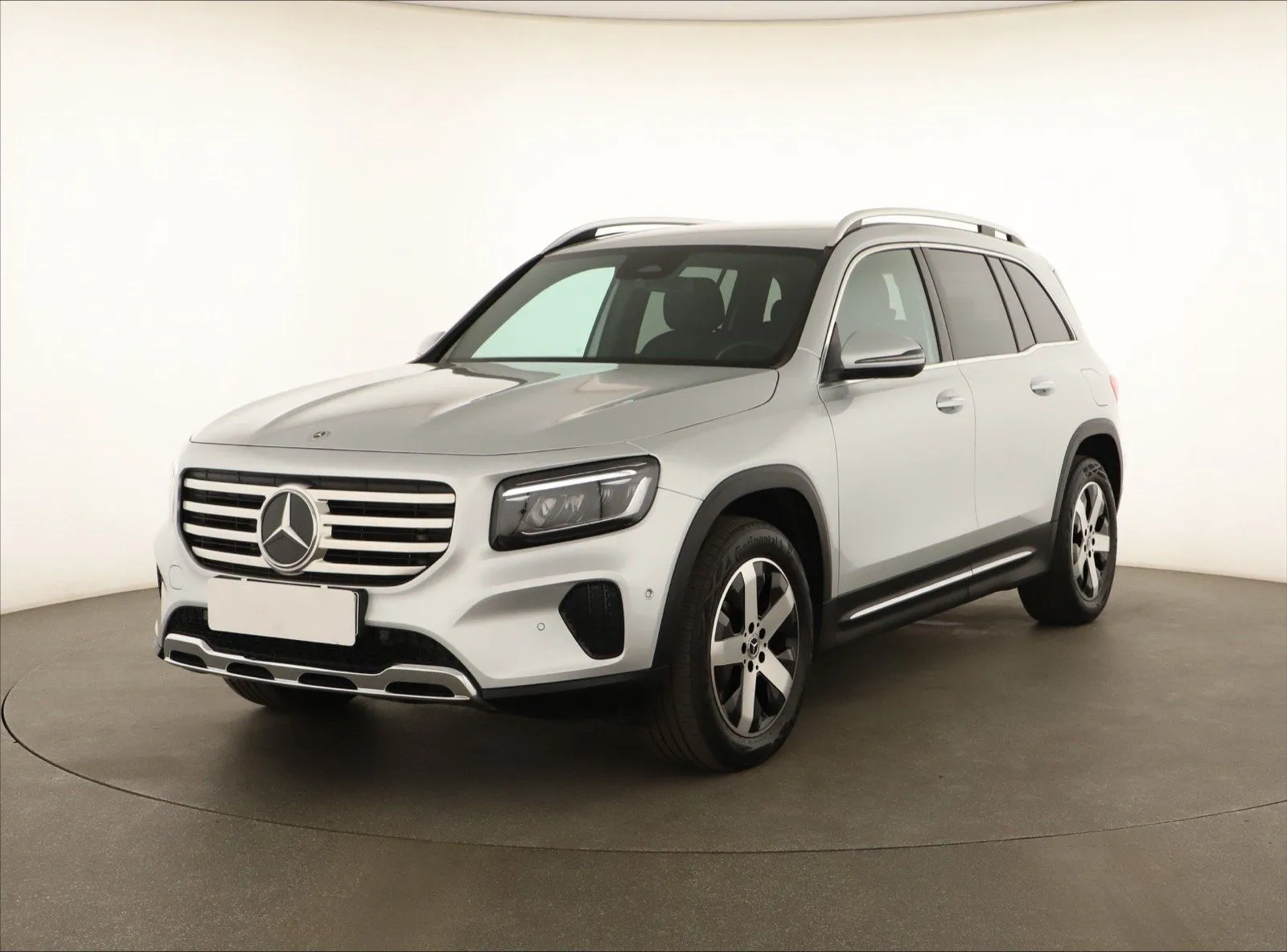 Mercedes-Benz GLB - fotografie 3