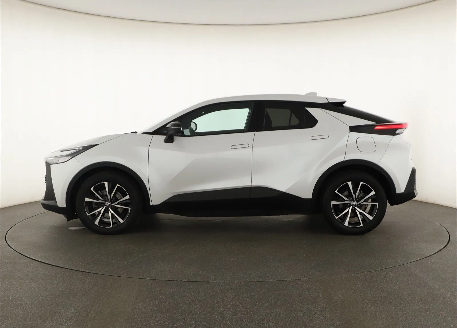 Toyota C-HR - fotografie 4