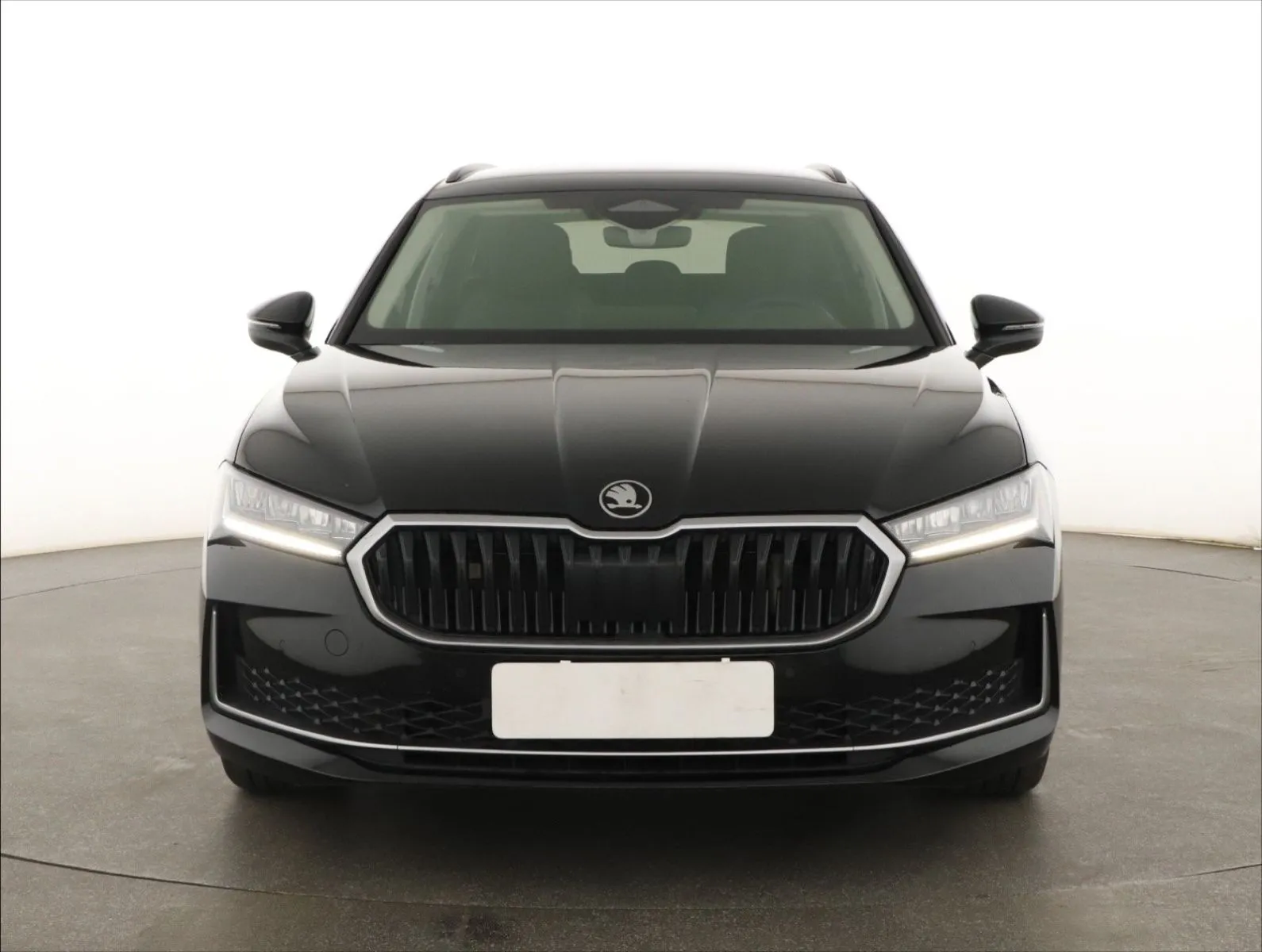 Škoda Superb - fotografie 2