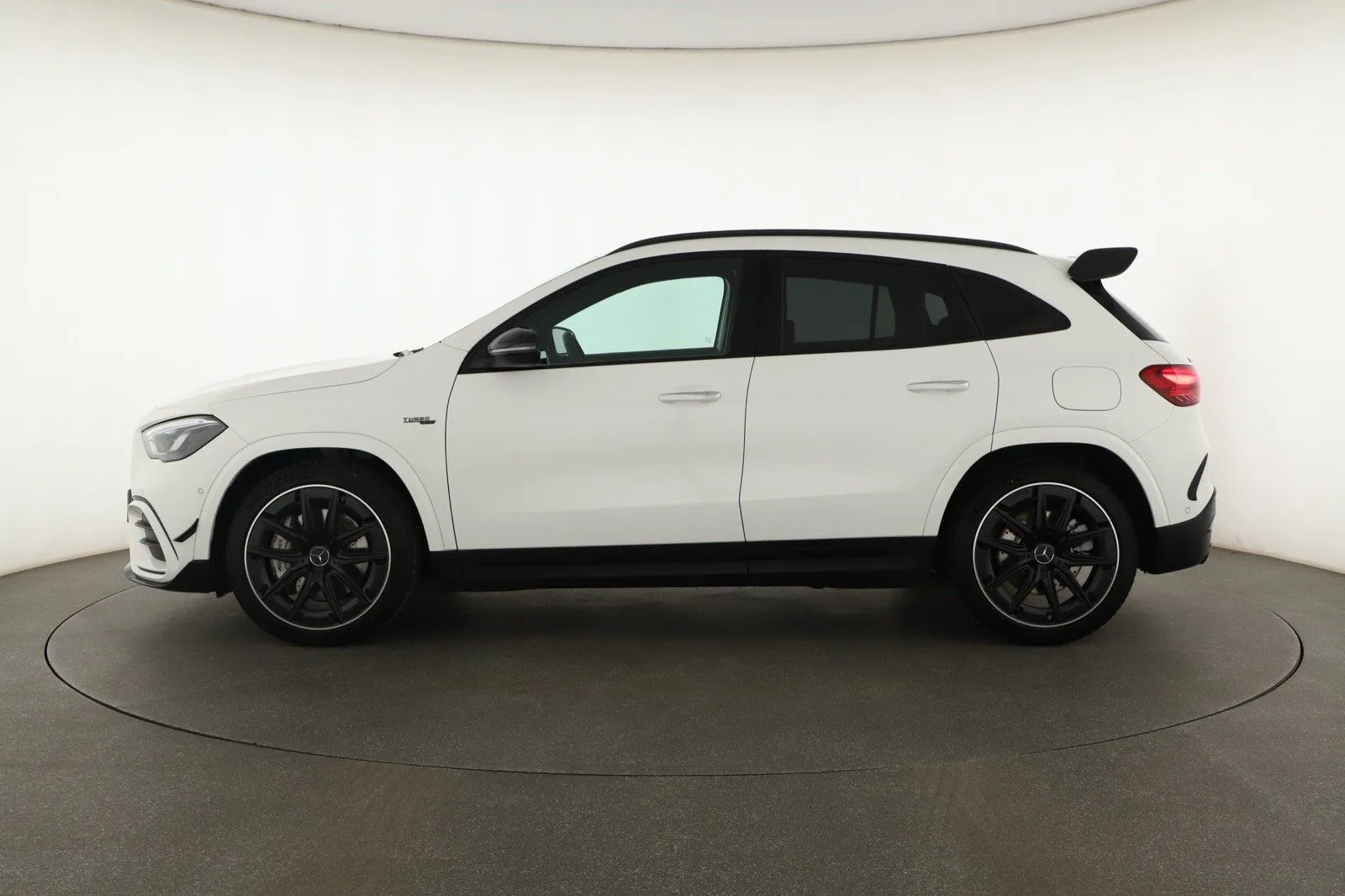 Mercedes-Benz GLA - fotografie 4