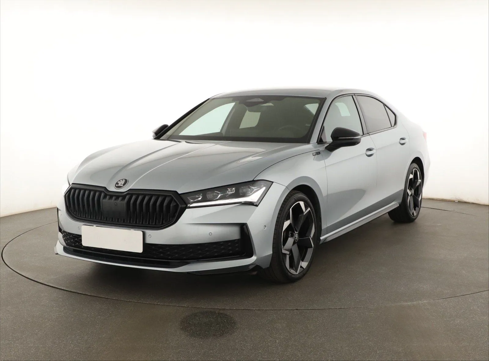 Škoda Superb - fotografie 3