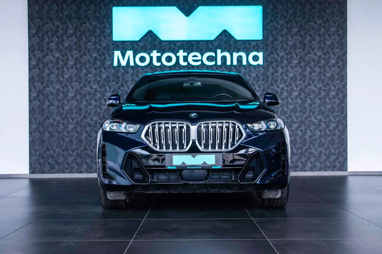 BMW X6 - fotografie 2