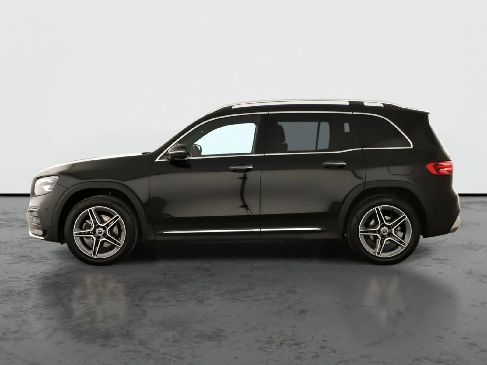 Mercedes-Benz GLB - fotografie 4
