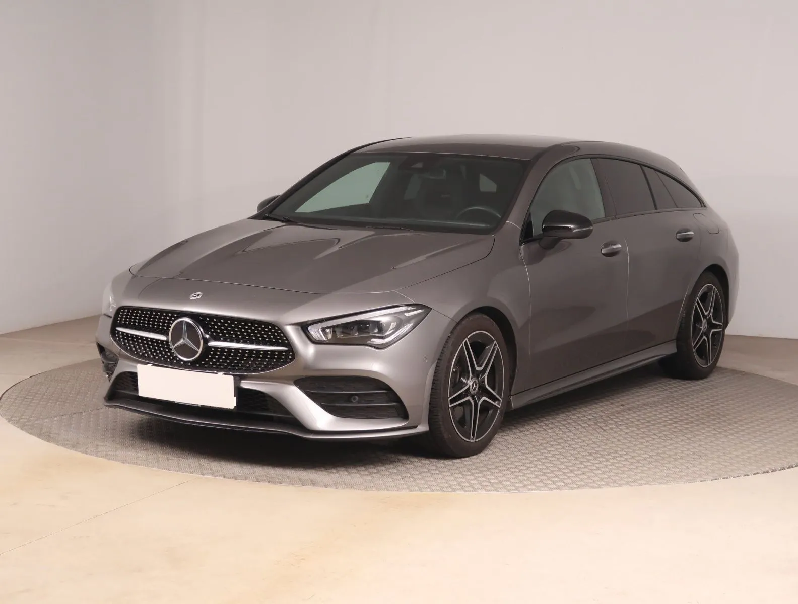 Mercedes-Benz CLA - fotografie 3
