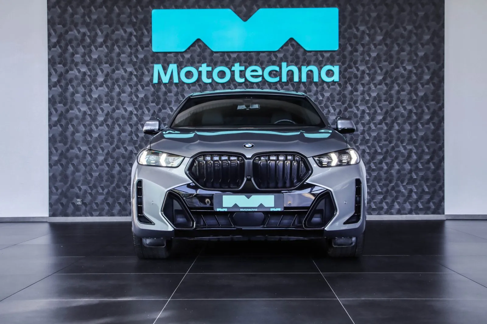 BMW X6 - fotografie 2