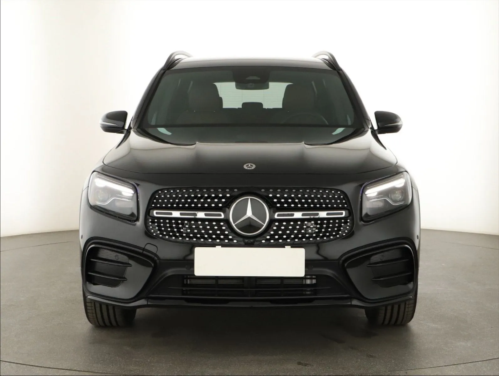 Mercedes-Benz GLB - fotografie 2