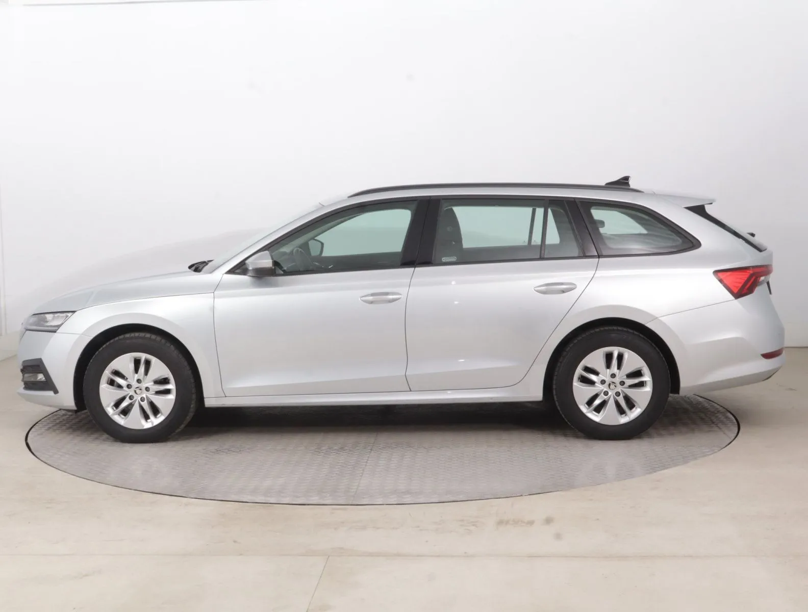 Škoda Octavia - fotografie 4