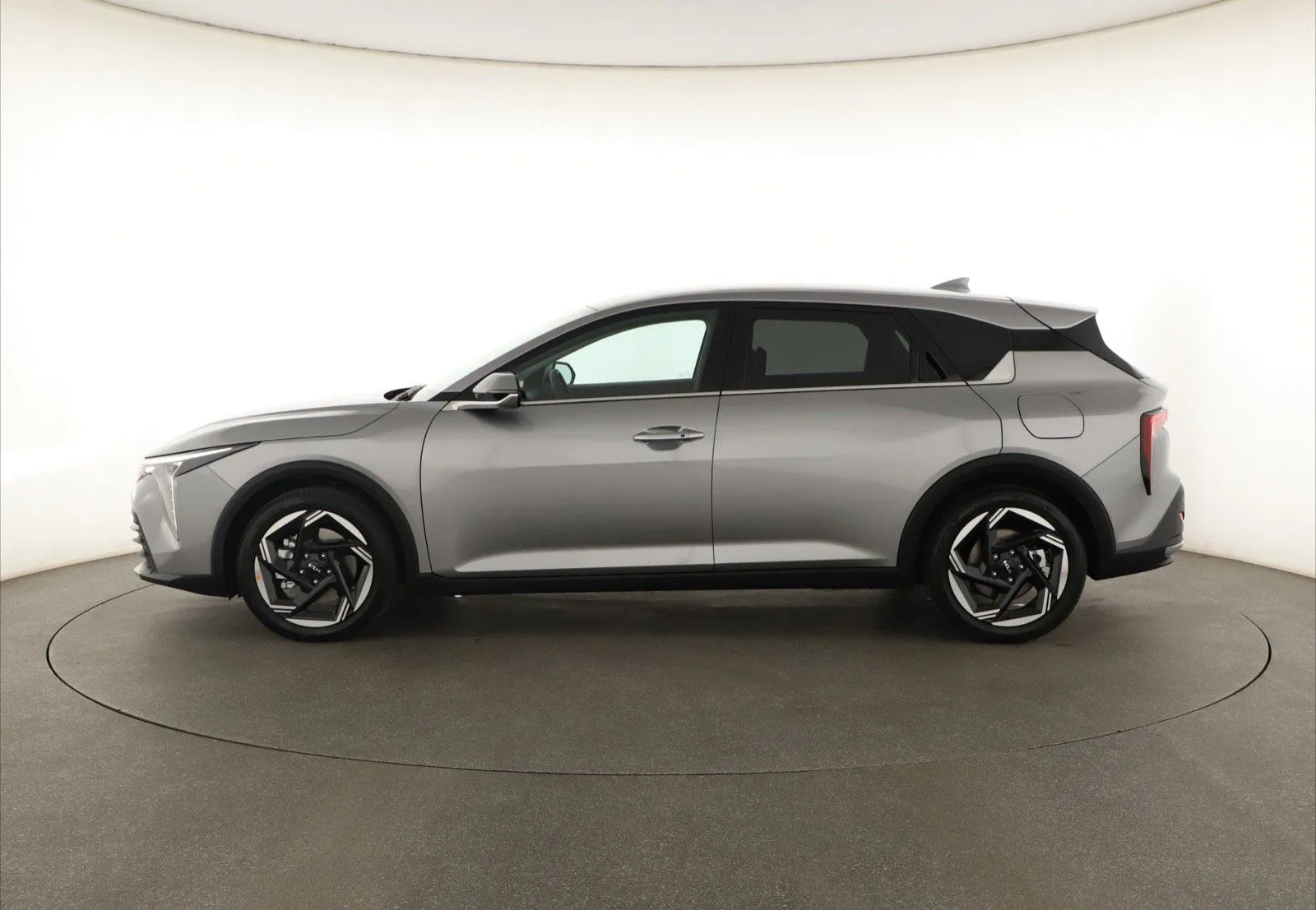 Kia K4 - fotografie 4