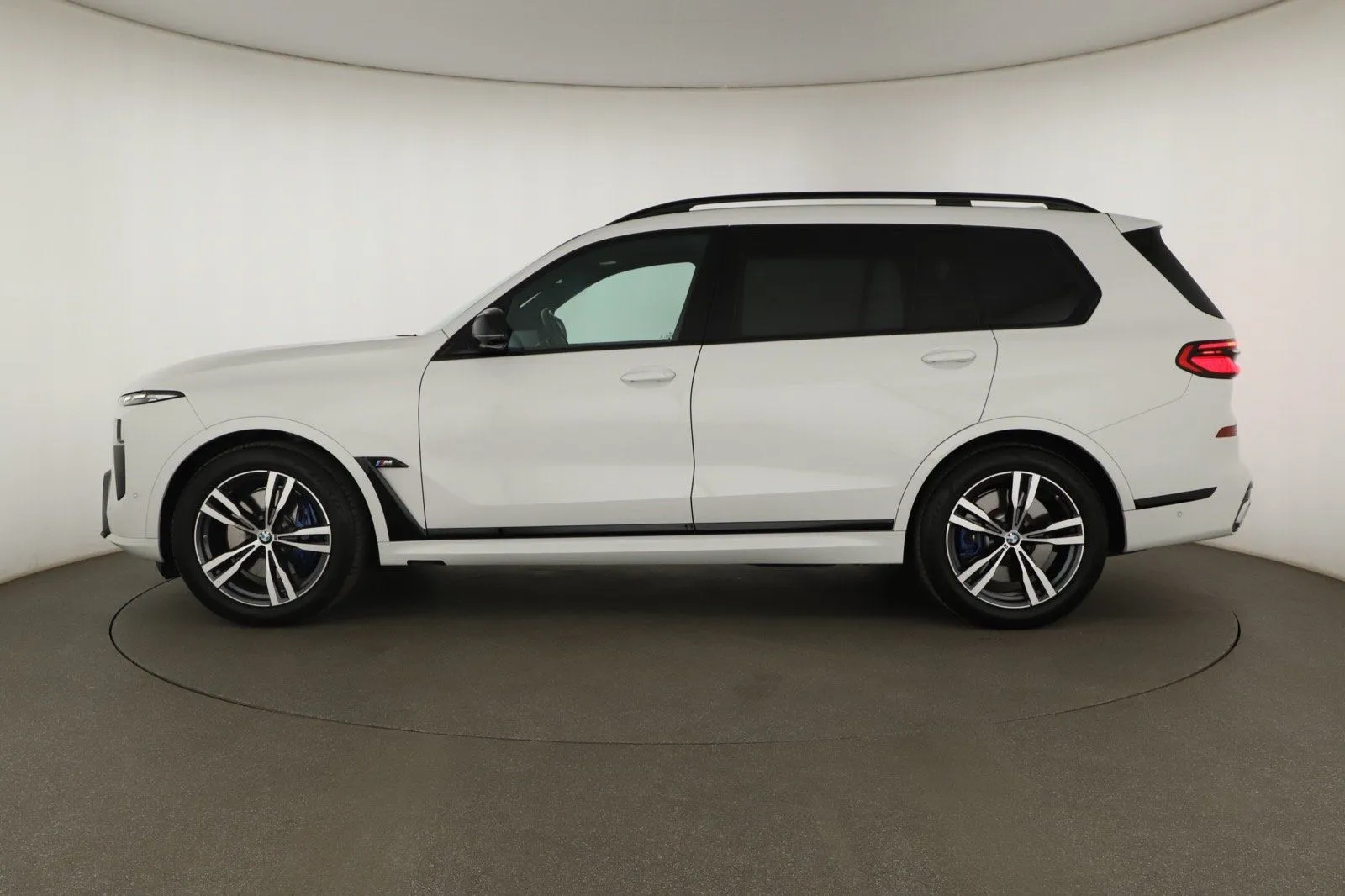 BMW X7 - fotografie 4