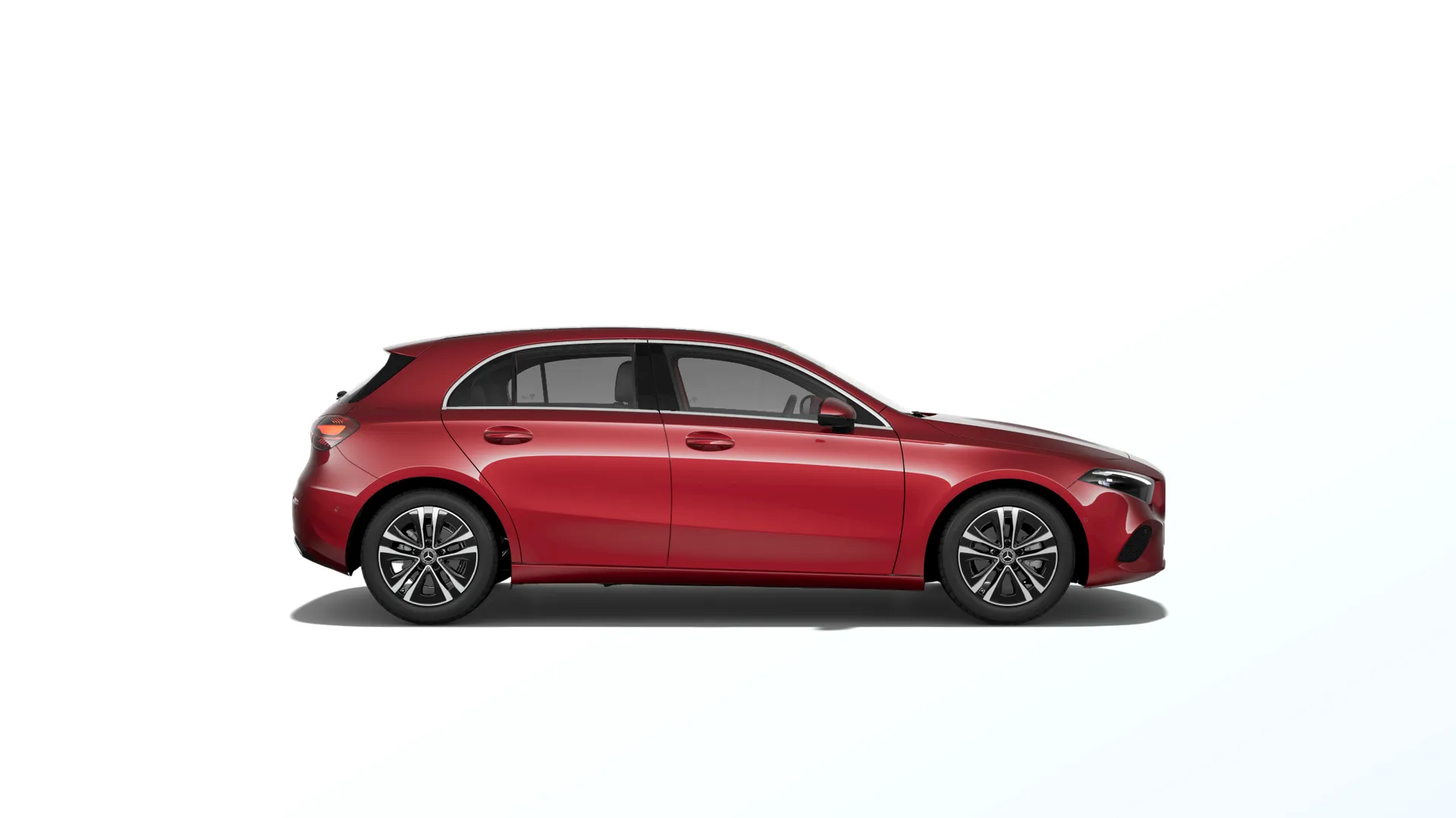 Třída A hatchback (W177-fl), Linie Progressive, Metalická červená patagonia MANUFAKTUR, side