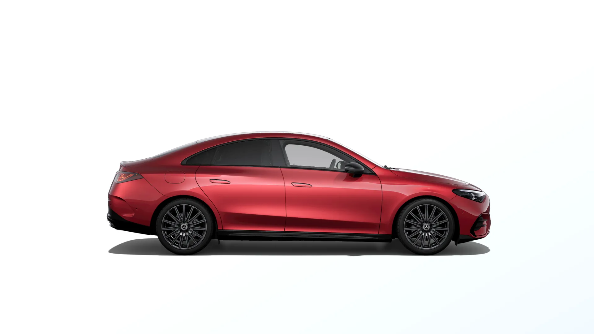 CLA (C174), Linie AMG Plus, Metalická červená patagonia MANUFAKTUR, side