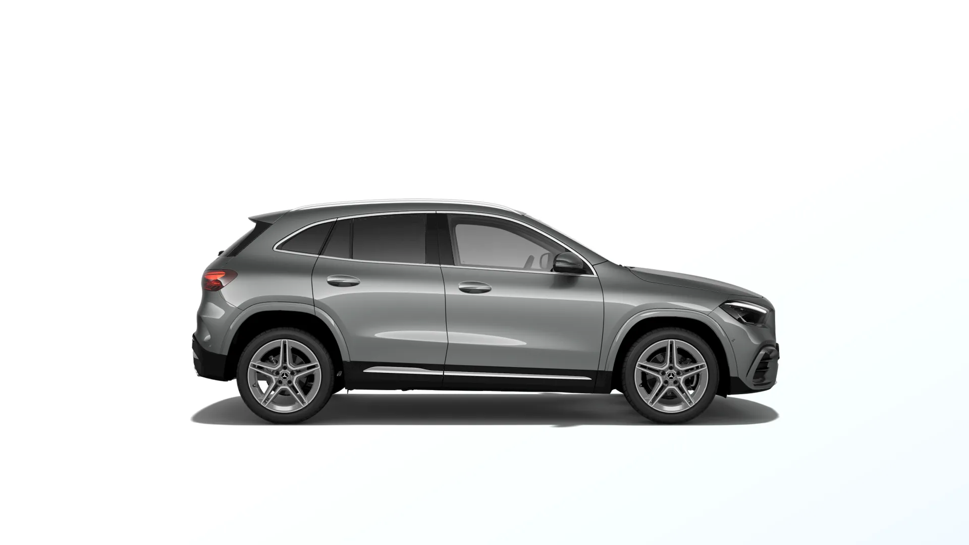 GLA (H247-fl), Linie AMG, Metalická šedá mountain, side