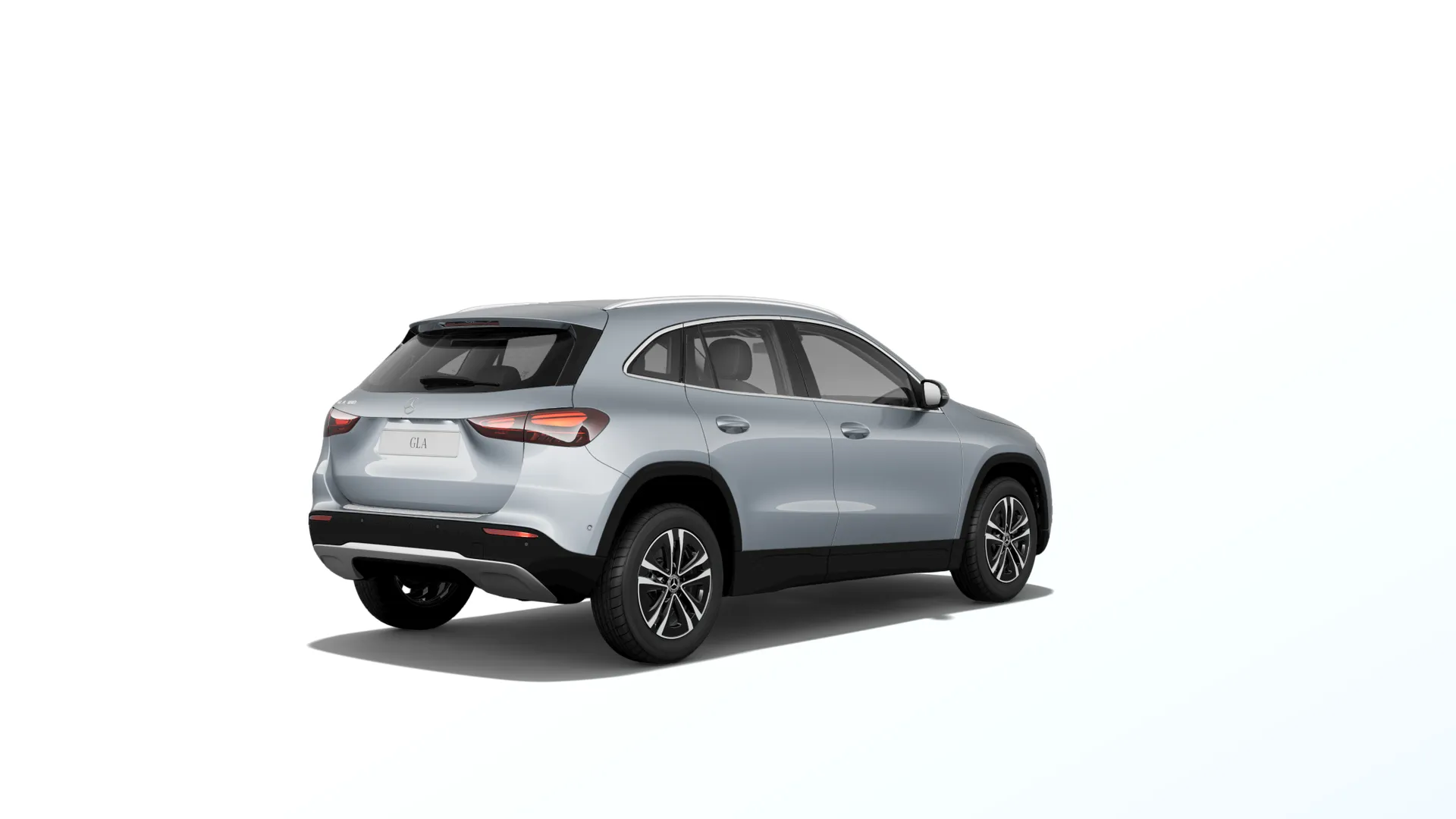 GLA (H247-fl), Linie Progressive, Metalická stříbrná high-tech, rear