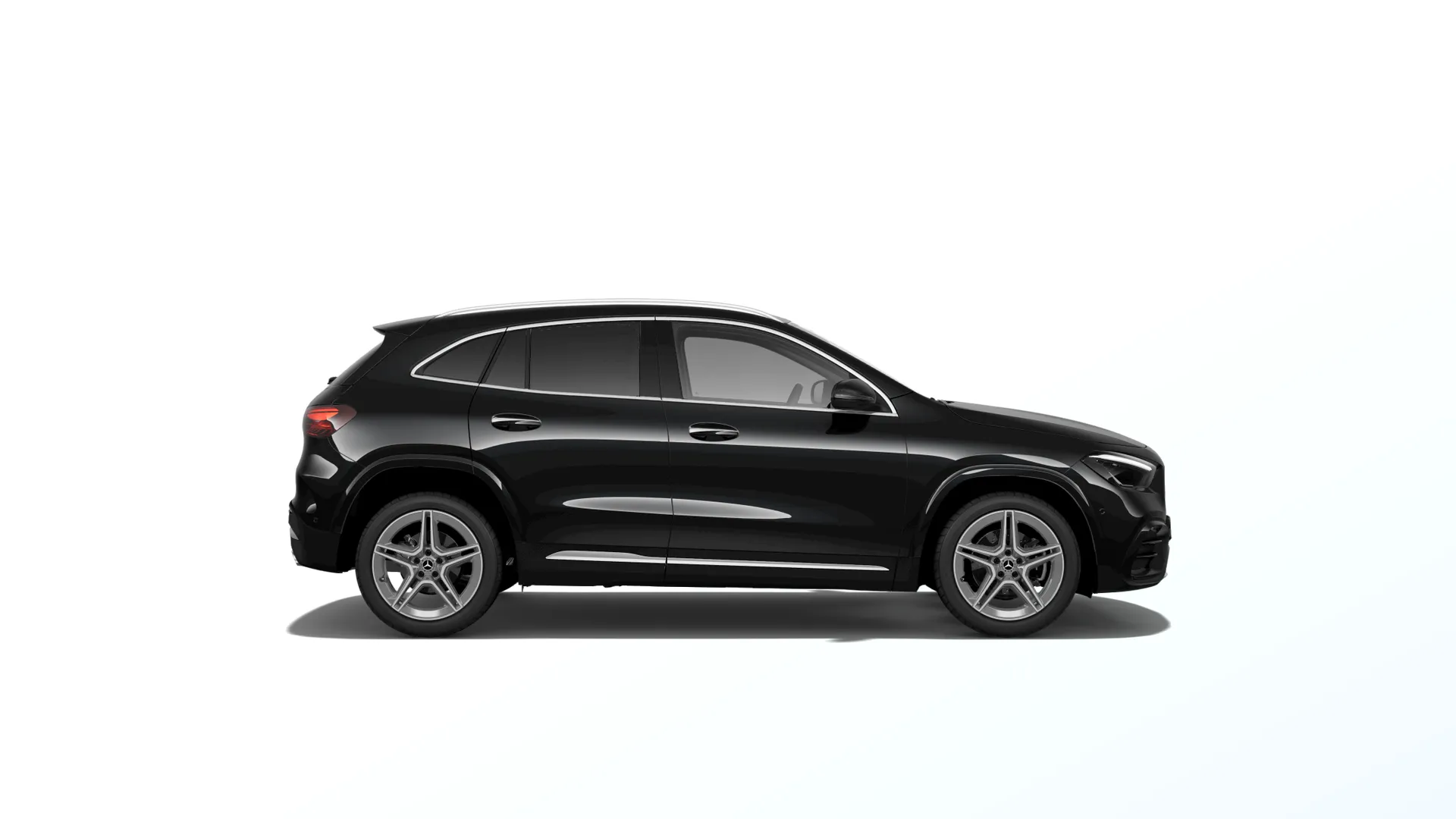 GLA (H247-fl), Linie AMG, Metalická černá cosmos, side