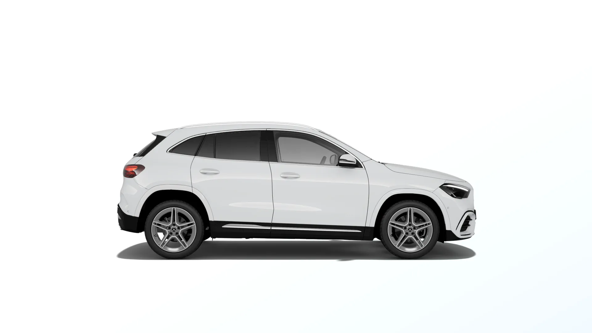 GLA (H247-fl), Linie AMG, Nemetalická bílá polar, side