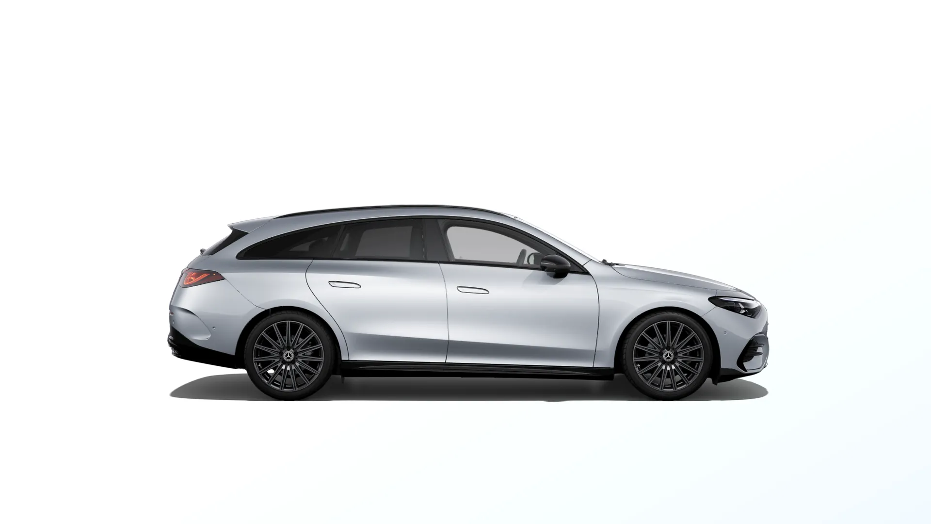 CLA Shooting Brake (X178), Linie AMG Plus, Metalická stříbrná high-tech, side