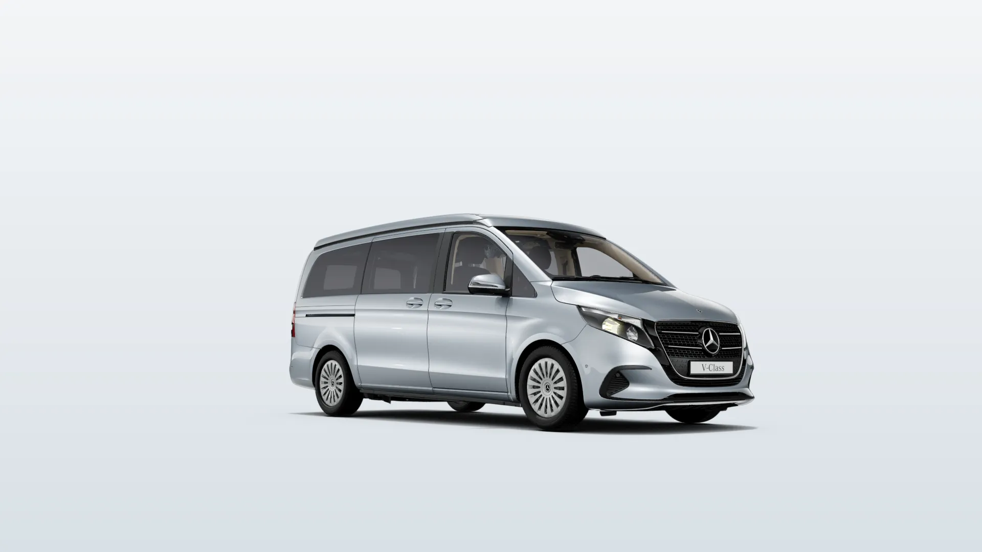 Marco Polo (R447-fl2), Linie AMG, Stříbrná metalická, high-tech, front