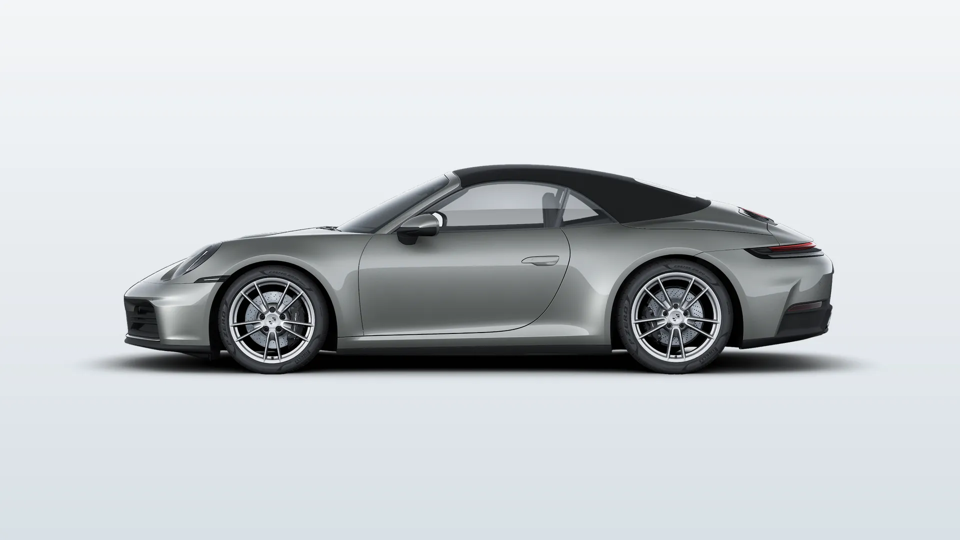 Porsche 911 (992.2) Cabriolet 911 Carrera Cabriolet v barvě Aventurine zelená metalíza – pohled z boku