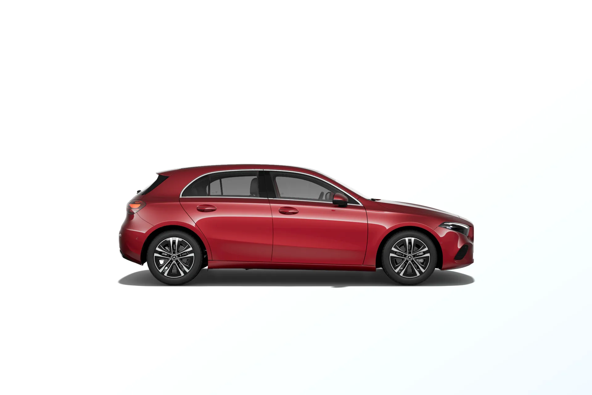 Třída A hatchback (W177-fl), Linie Progressive, Metalická červená patagonia MANUFAKTUR, side