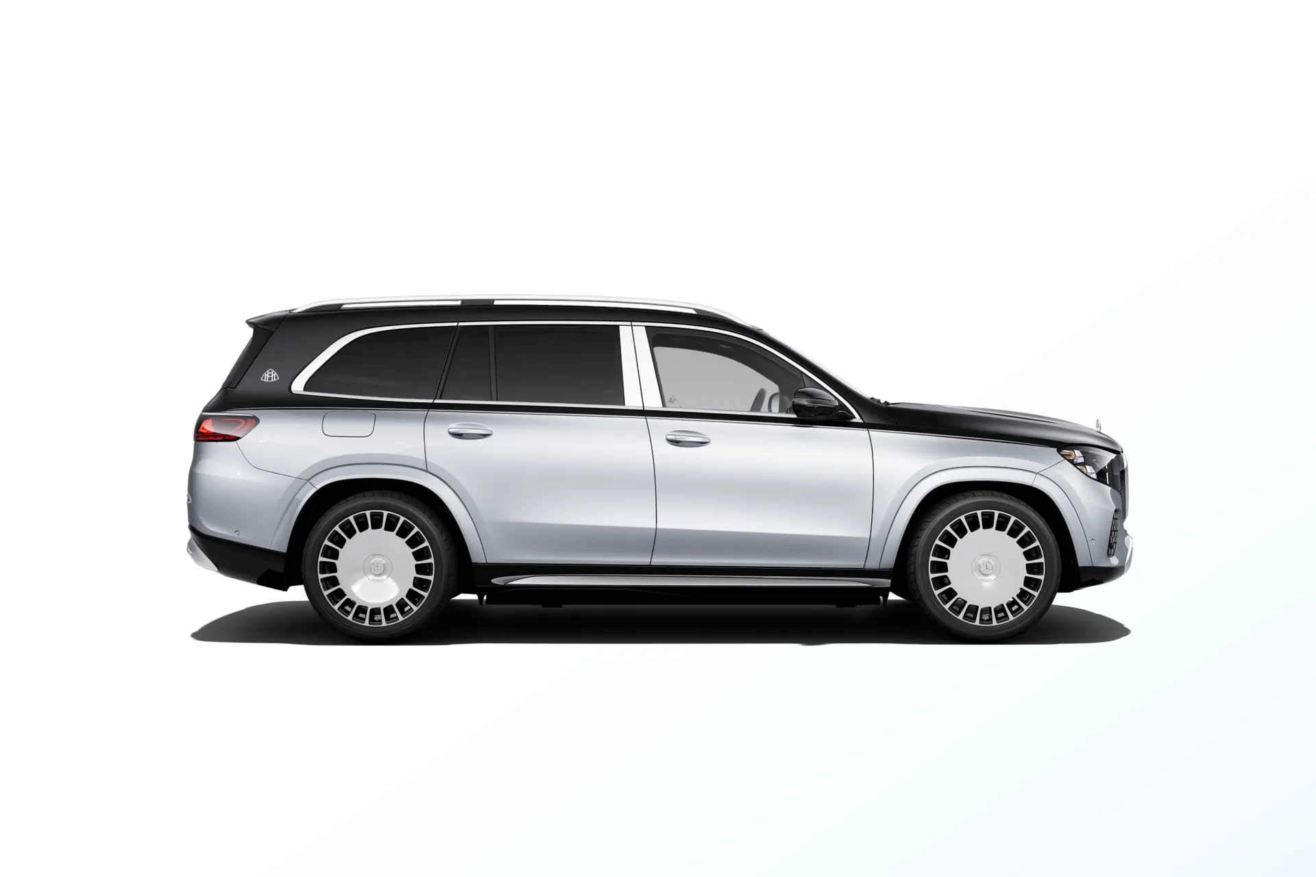 Mercedes-Maybach GLS (X167-fl2), Ozdobné výplně interiéru Exclusive, Dvoubarevné metalické lakování Maybach - stříbrná high-tech/černá obsidian, side