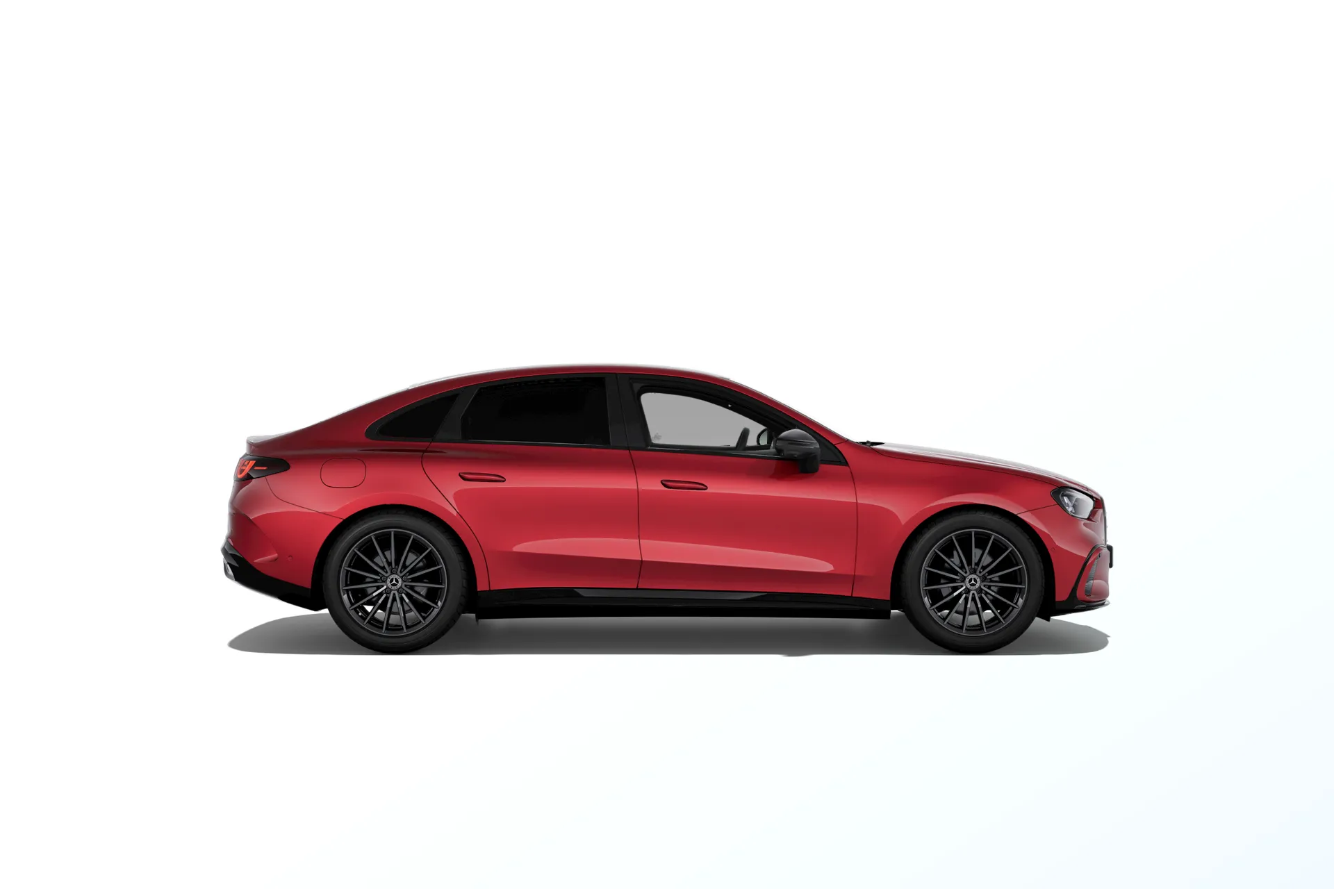 Třída C sedan (W520), Linie AMG Plus, Červená patagonia bright MANUFAKTUR, side