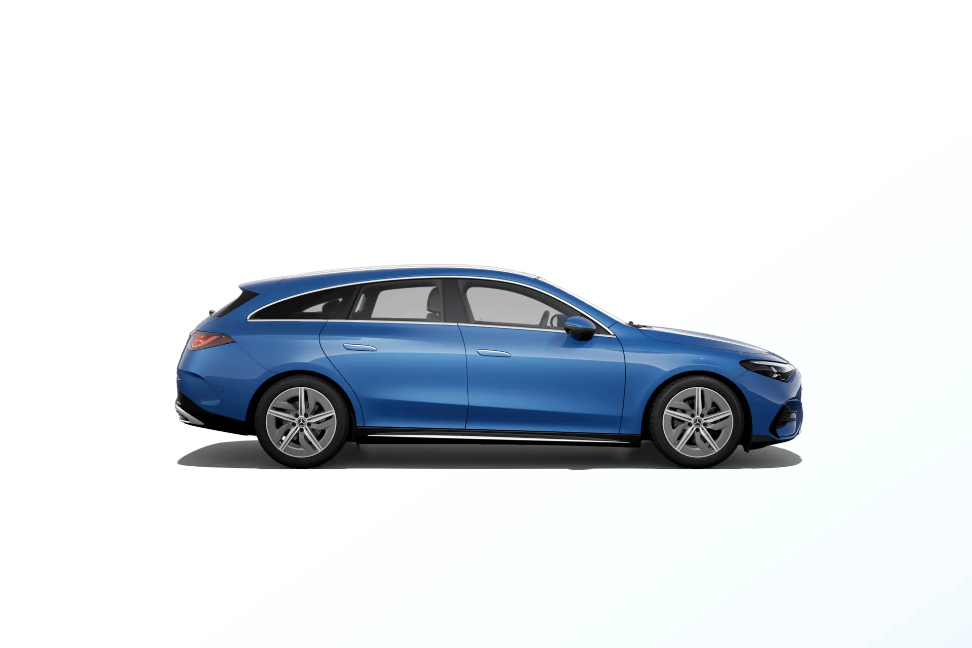CLA Shooting Brake (X178), Linie AMG, Metalická modrá clear, side