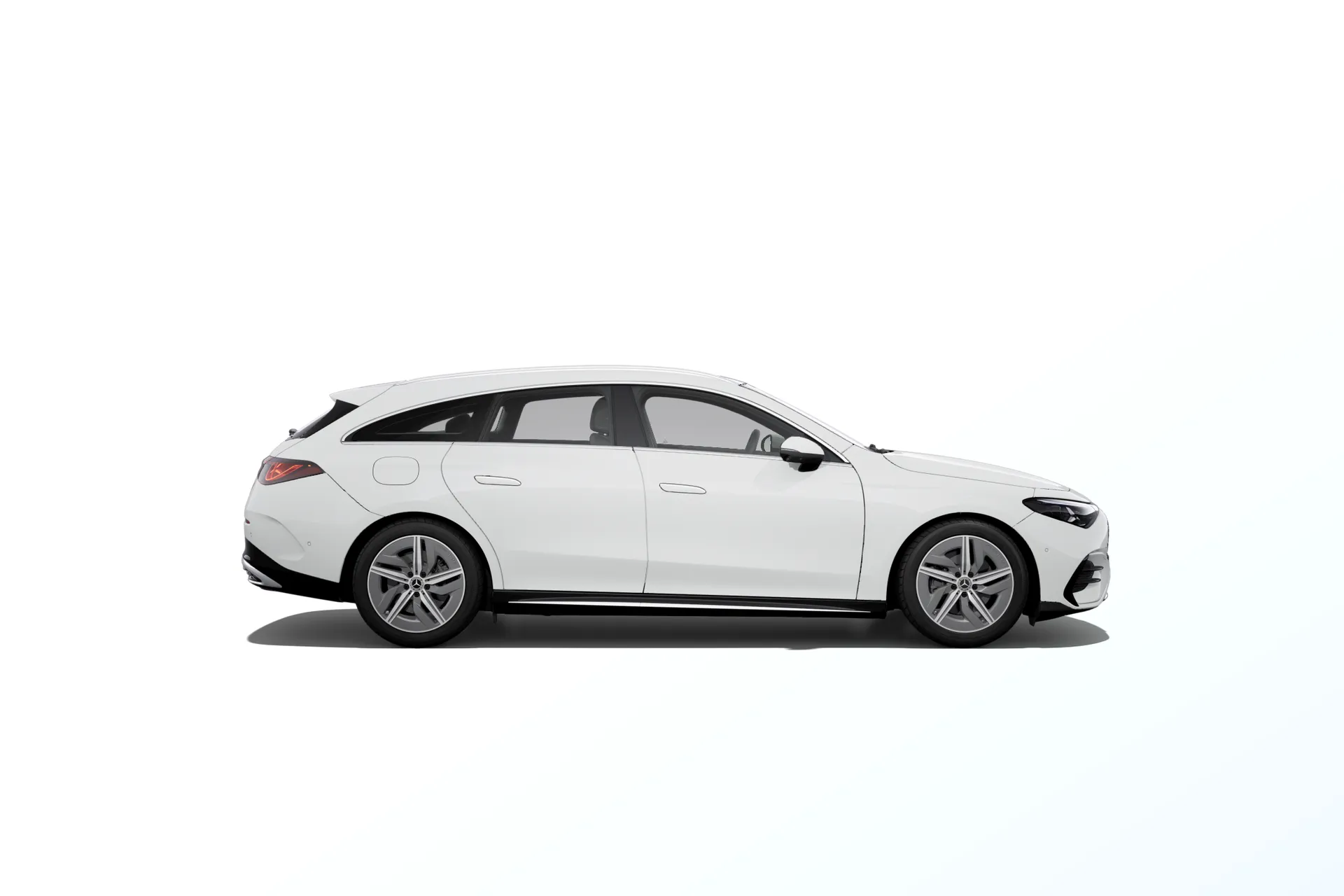 CLA Shooting Brake (X174), Linie AMG, Nemetalická bílá polar, side
