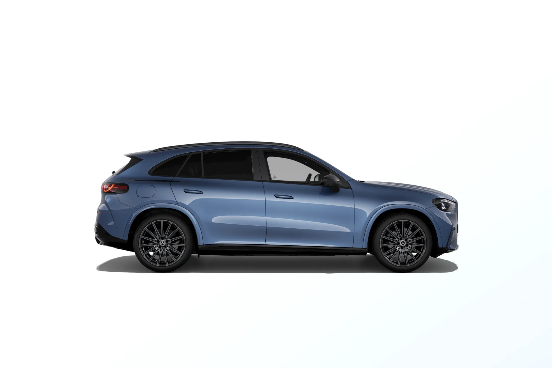 GLC (X540), Linie AMG Plus, Metalická modrá sodalite, side